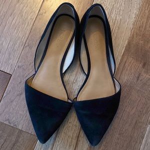 Shoes / flats